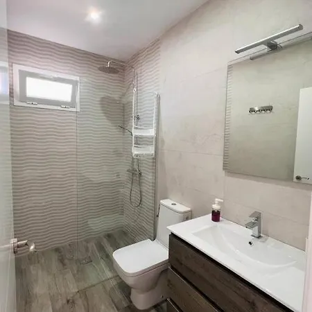 Casa Tino * קוניל דה לה פרונטרה